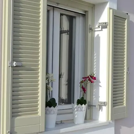 Romanza Asos
